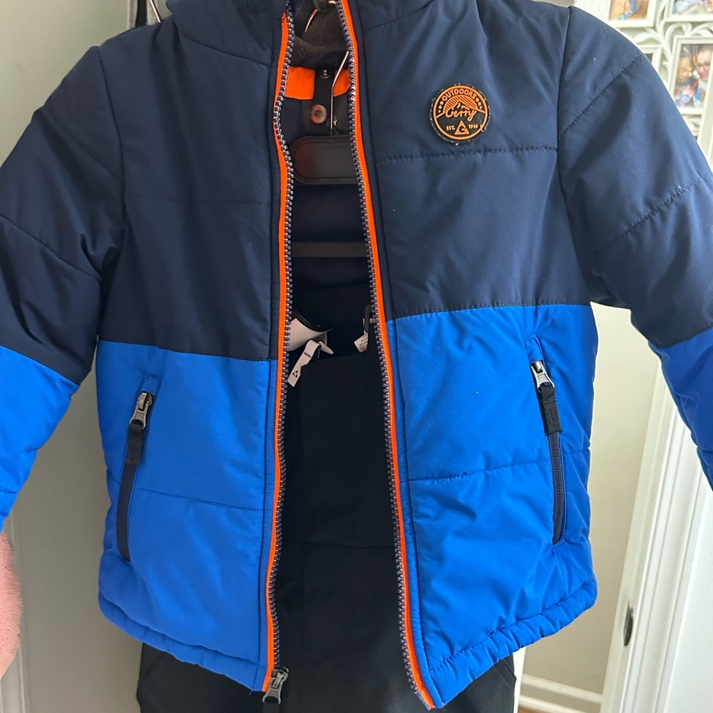 Kids Blue and Black Jacket & Bib sz 5